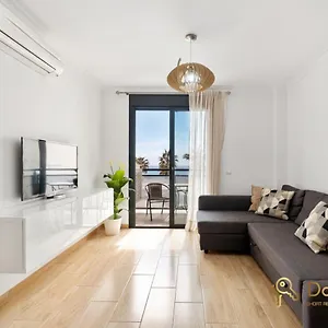 Cozy With Sea View And Private Parking In Apartamento Fuengirola